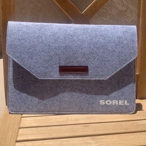Brand New Sorel Laptop Sleeve Grey